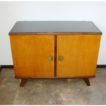 drewniana komoda modernistyczna z lat 60